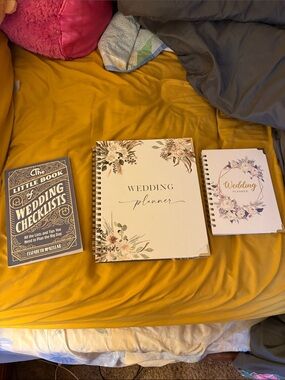 NWT Floral Wedding Planner Bundle Lot of 3  - Cream & Pink Accents
